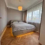 아파트 New Lux In The Town