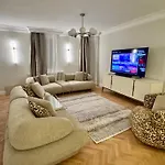 아파트 New Lux In The Town 앙카라